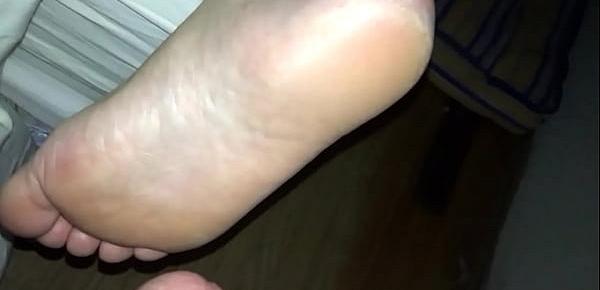  Cum on sleepy sole